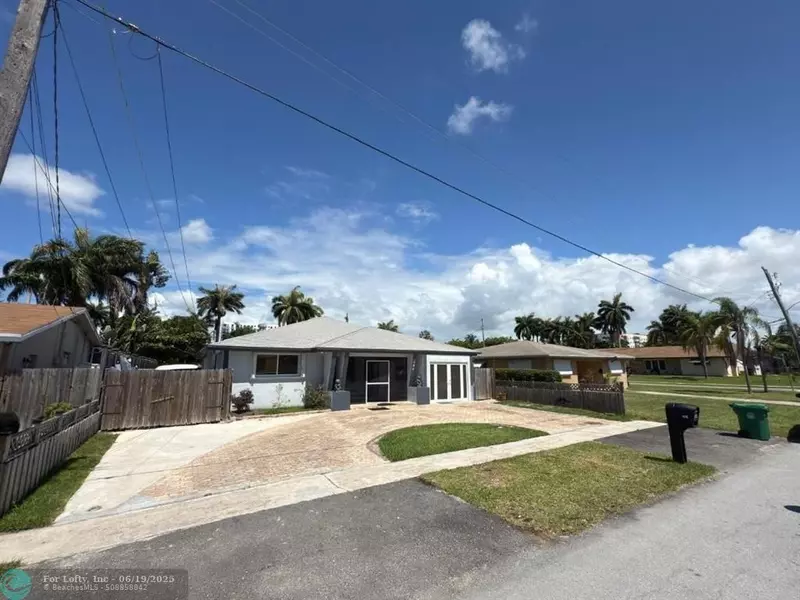136 SE 2nd Ct, Dania Beach, FL 33004