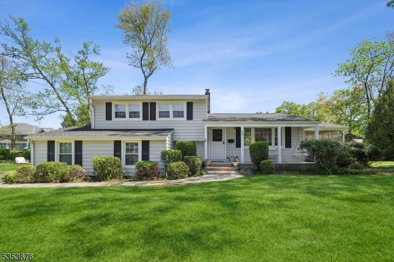 328 Timberline Rd, Mountainside Boro, NJ 07092
