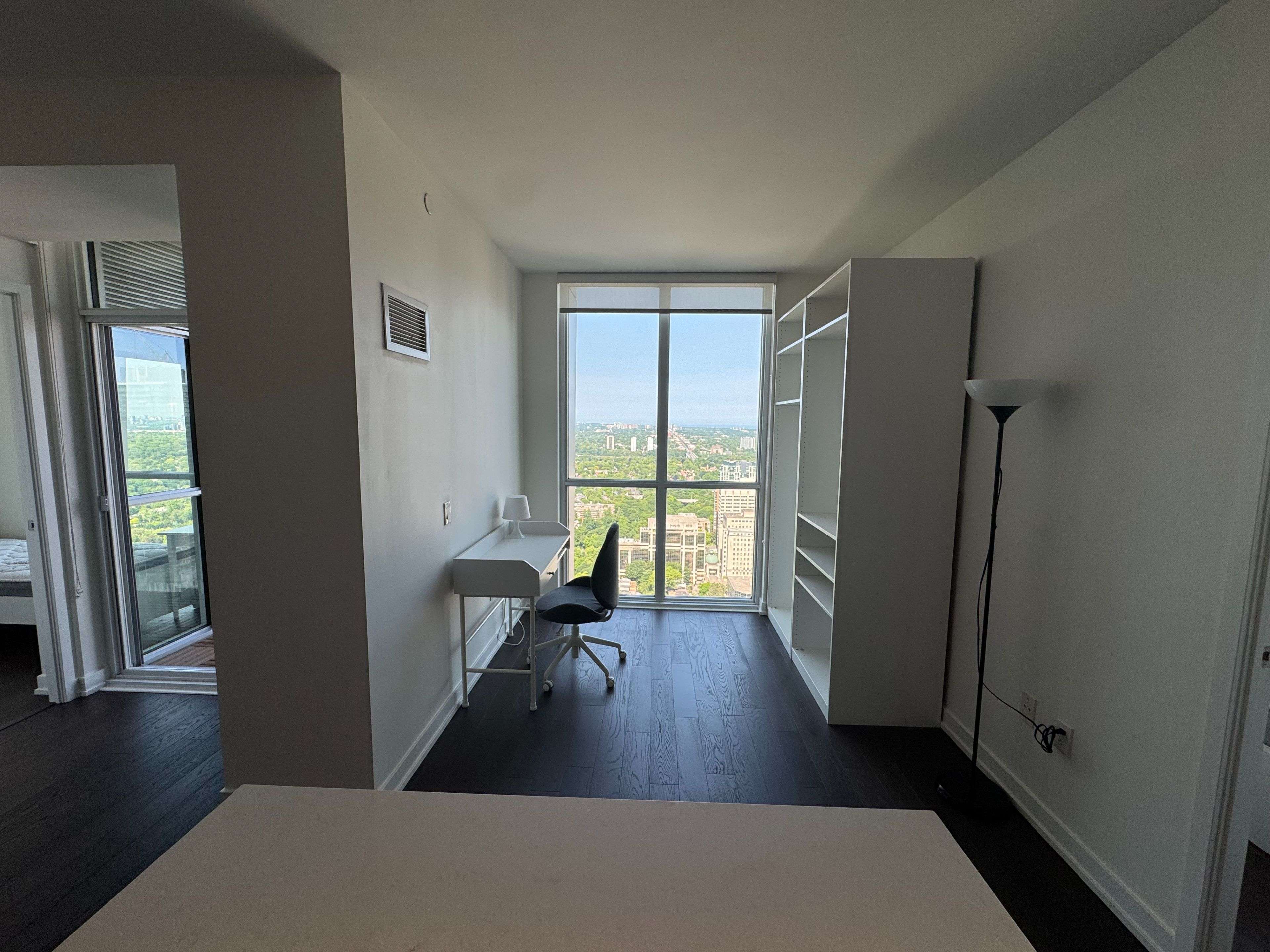 Toronto C02, ON M4W 1L1,1 Yorkville AVE #4311
