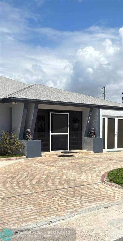Dania Beach, FL 33004,136 SE 2nd Ct