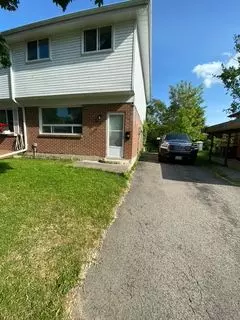 24 Springbrook DR #A, Peterborough West, ON K9J 1L1