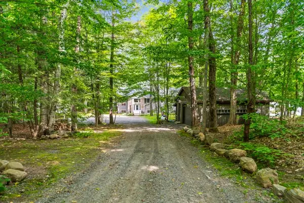 Lake Of Bays, ON P0B 1E0,1137 Dickie Lake RD