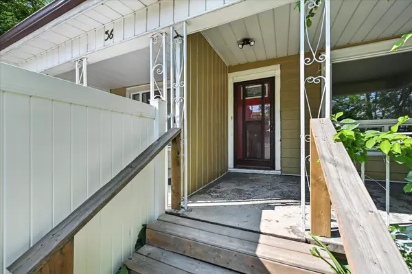 Hamilton, ON L9C 1E3,34 Fennell AVE W