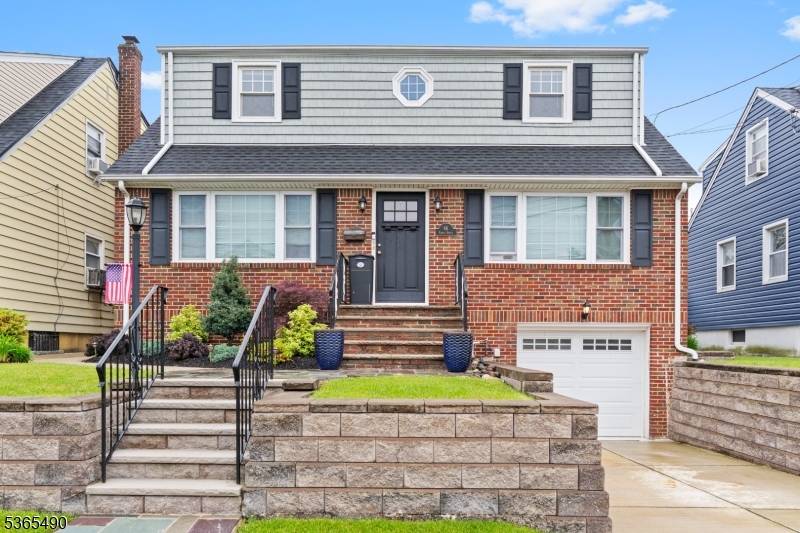 86 Forest St, North Arlington Boro, NJ 07031
