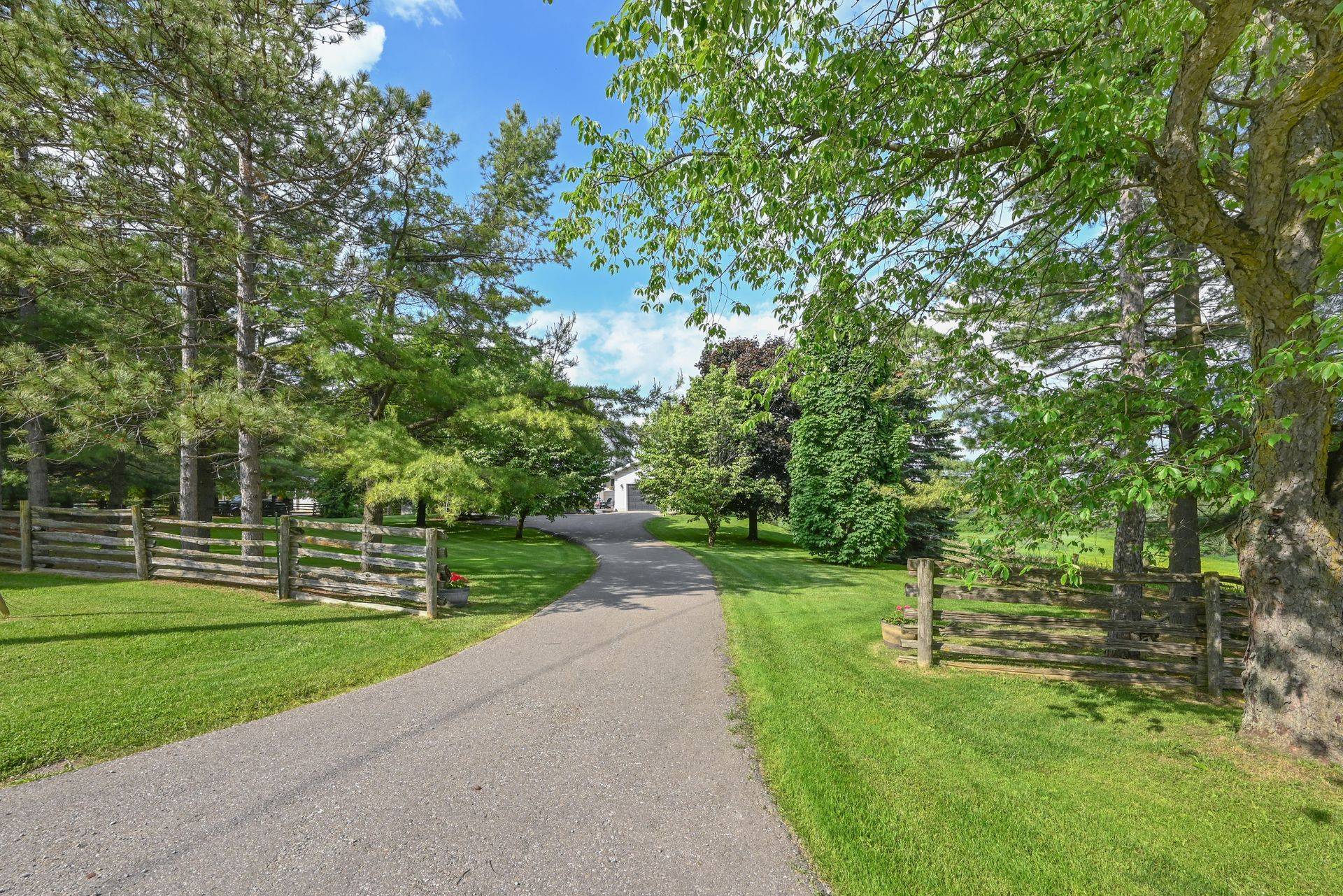 Caledon, ON L7K 1J7,20095 Winston Churchill BLVD