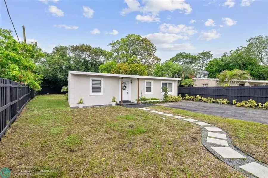 1032 NW 11th Place, Fort Lauderdale, FL 33311