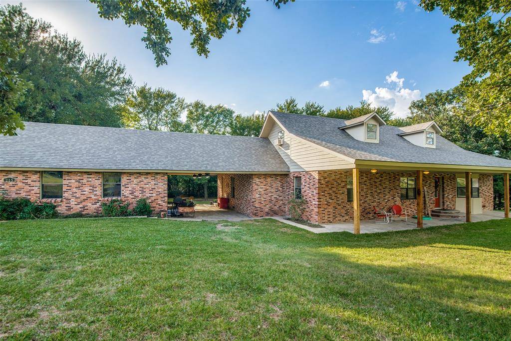 215 Williams Trail,  Howe,  TX 75459