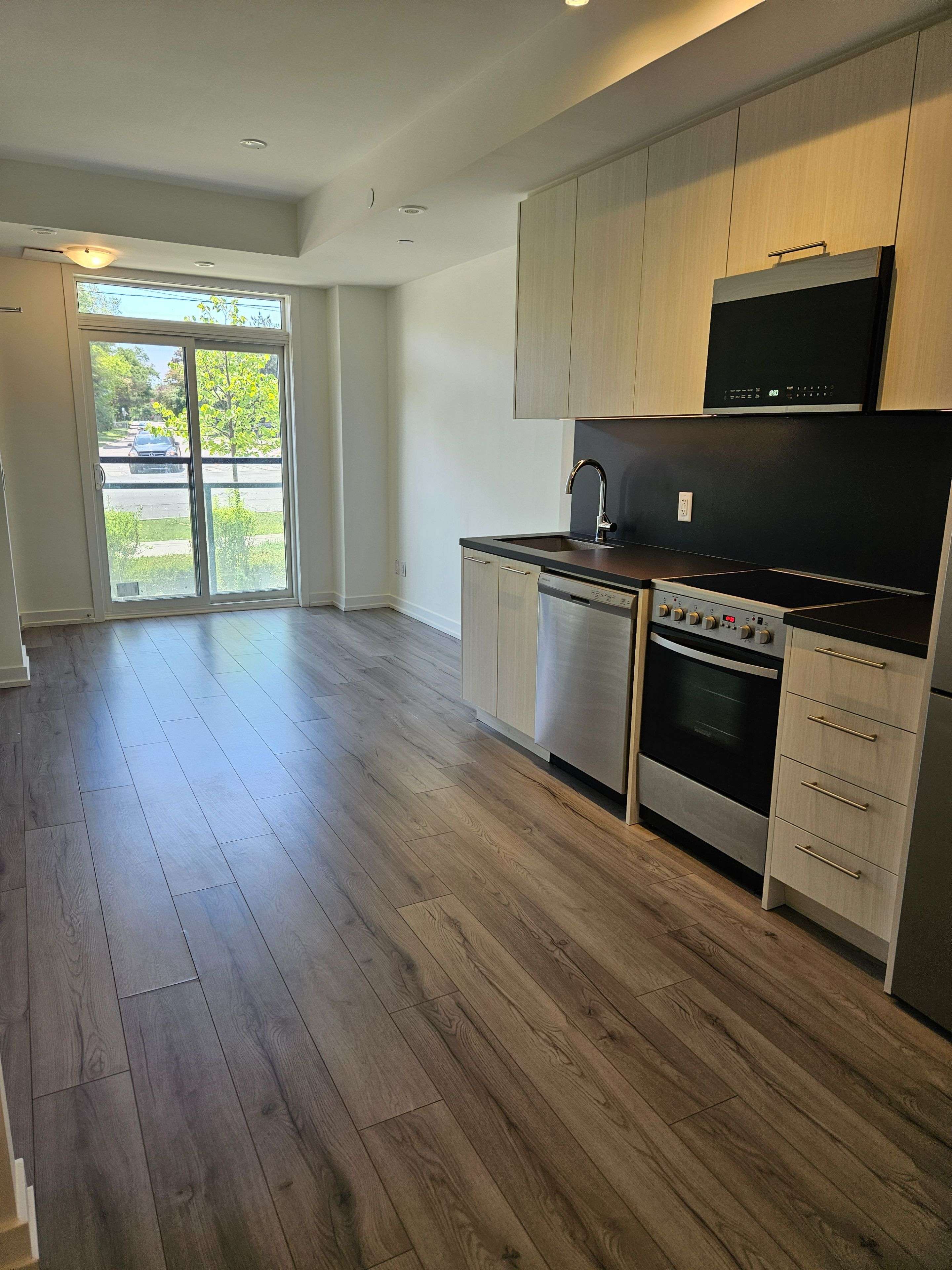 Toronto C14, ON M2N 0L3,268 Finch AVE E #17