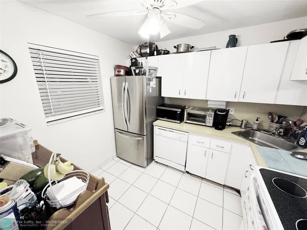 Margate, FL 33063,3200 Holiday Springs Blvd  #3-304