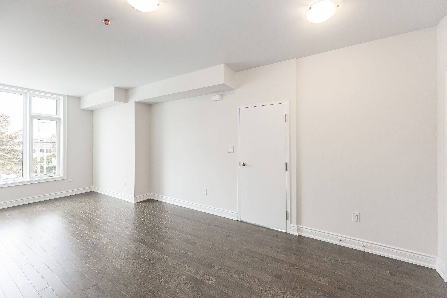 Toronto W04, ON M6L 0A5,23 Blackstone ST #Main