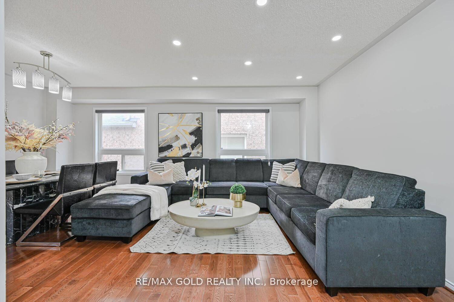 Brampton, ON L6R 2Y9,111 Mint Leaf BLVD