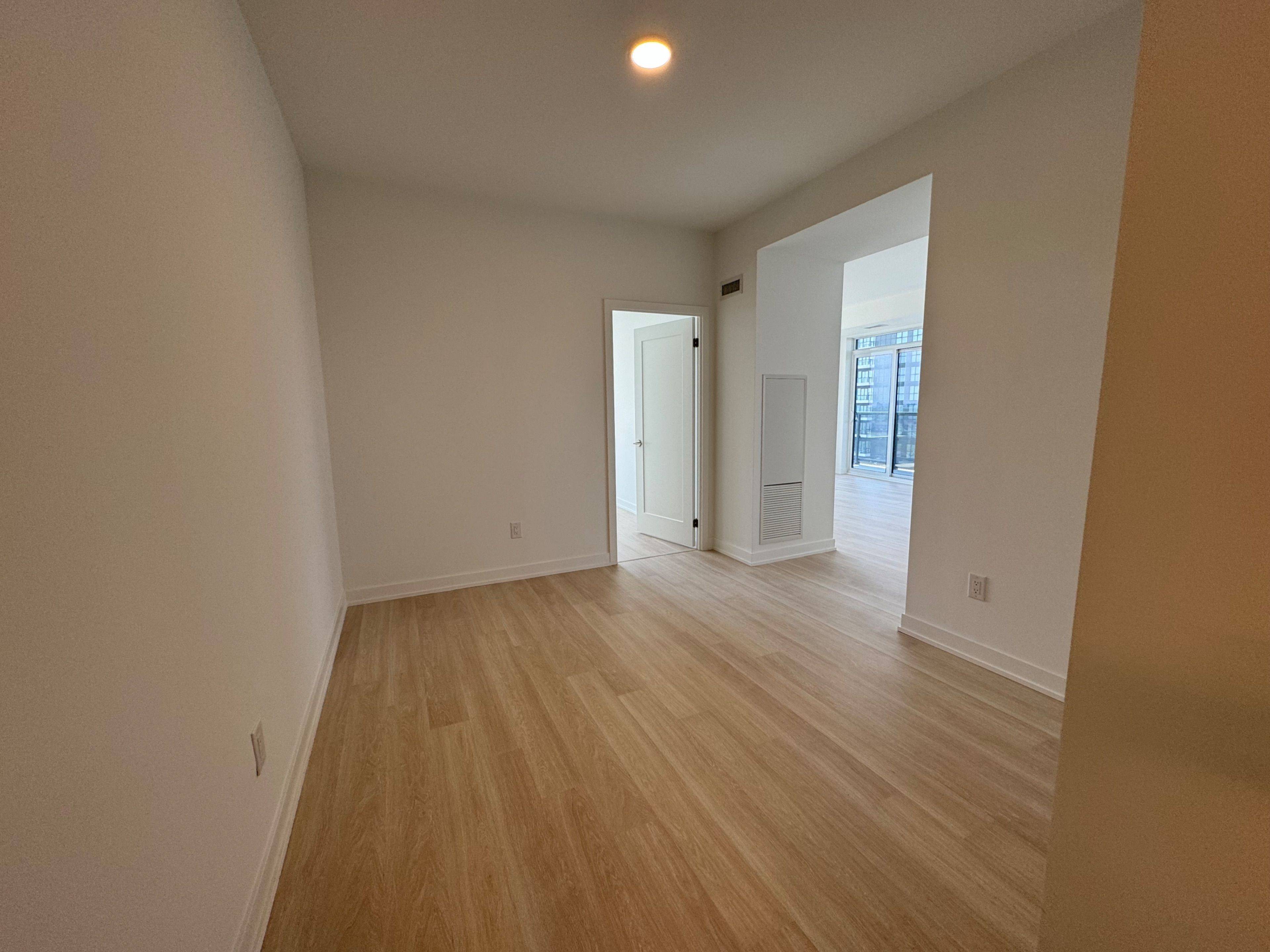 Mississauga, ON L4Z 0C9,5105 Hurontario ST #905