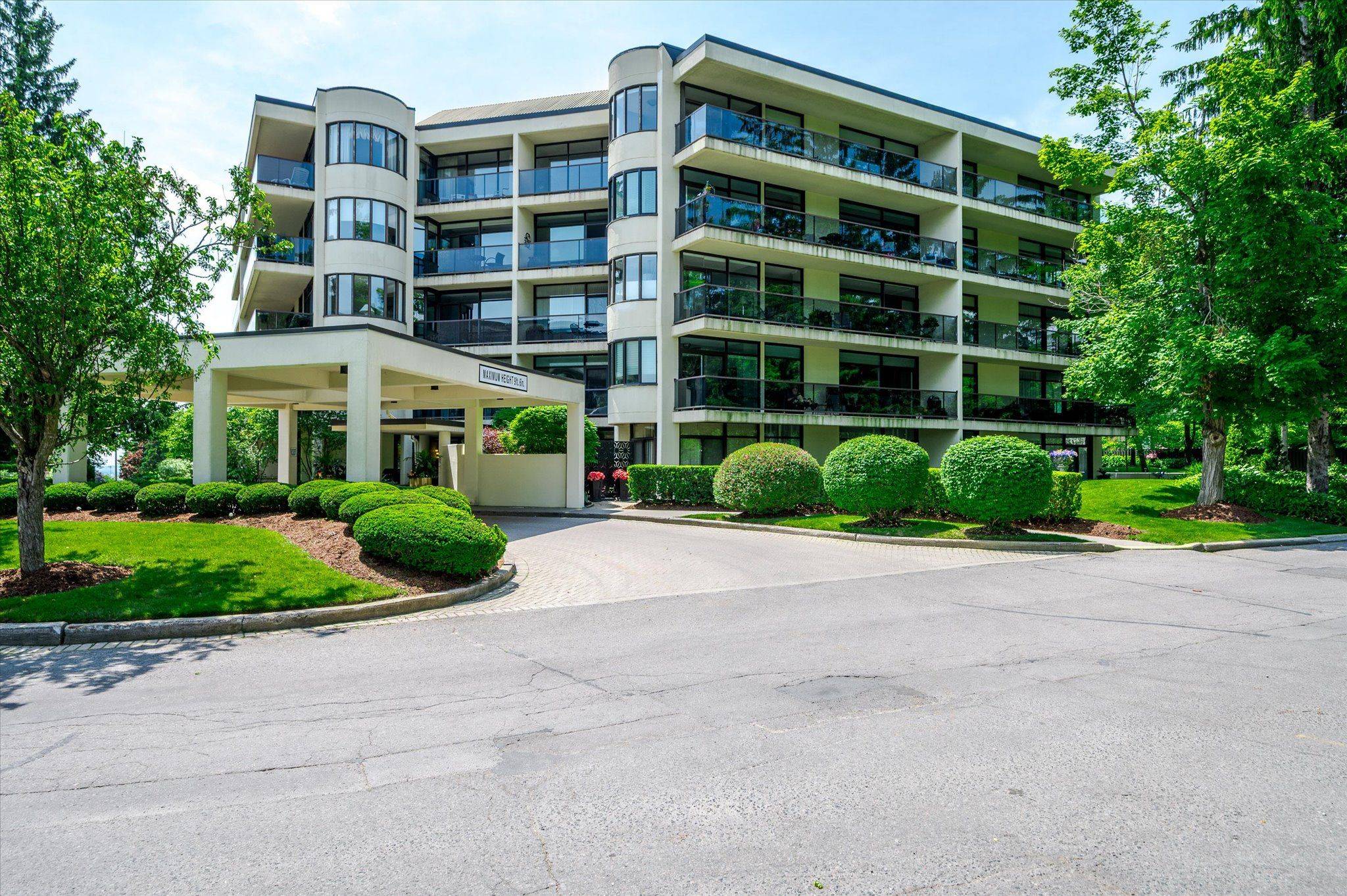 1818 Cherryhill RD #302, Peterborough West, ON K9K 1S6