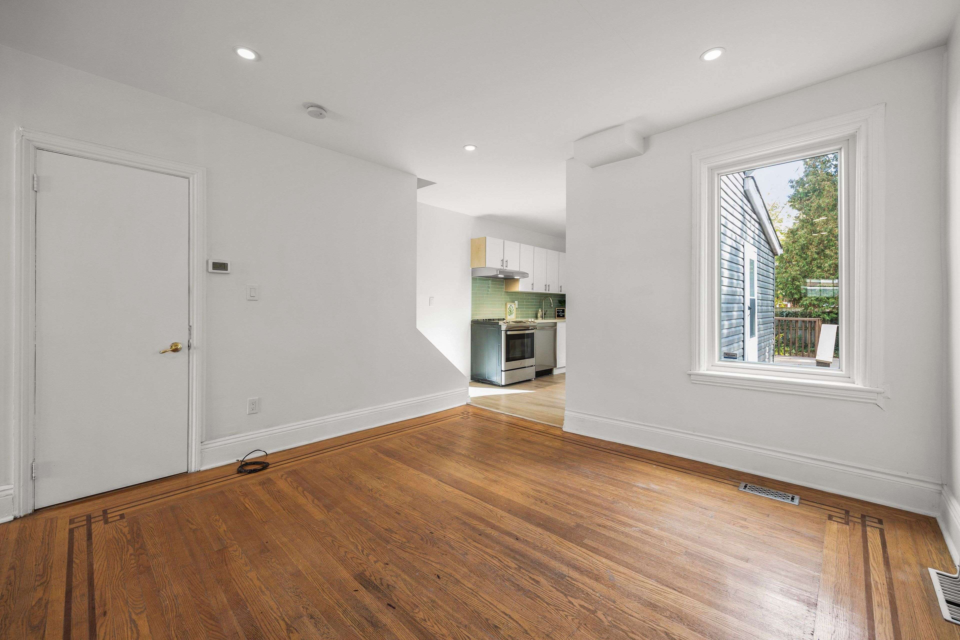 Hamilton, ON L8L 6K9,88 Chestnut AVE