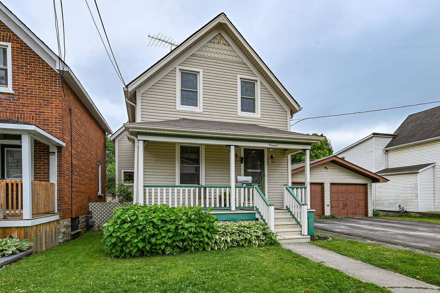 Smiths Falls, ON K7A 4R2,11 Merrick ST