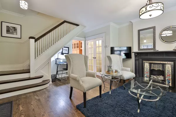 Toronto E01, ON M4K 1G6,76 Sparkhall AVE