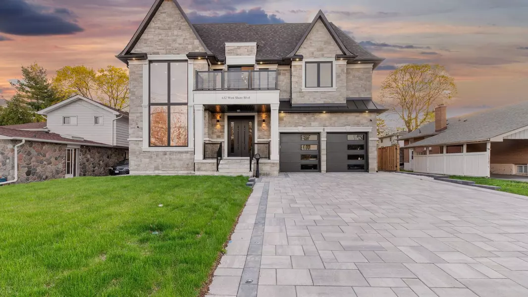 632 West Shore BLVD, Pickering, ON L1W 2T8