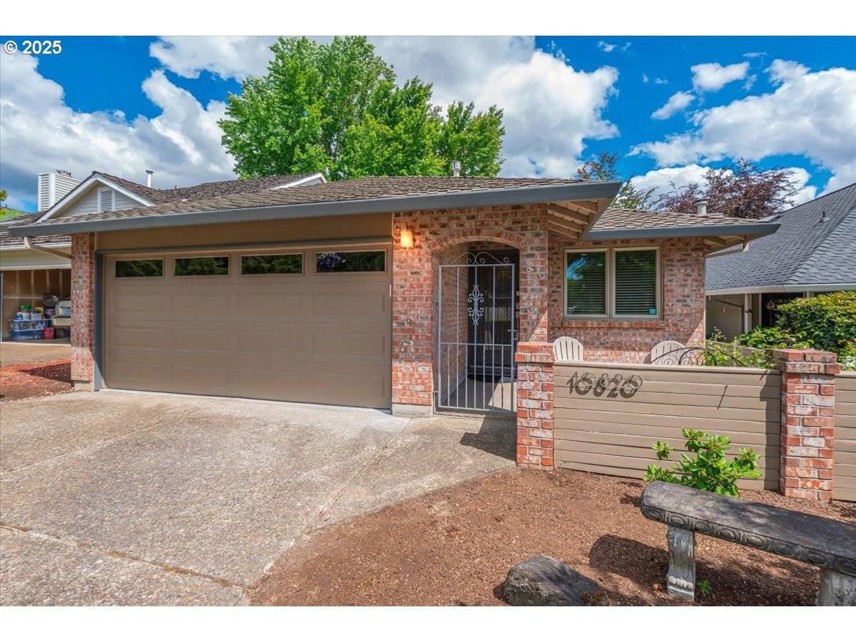 10820 SW SUMMER LAKE DR, Portland, OR 97223