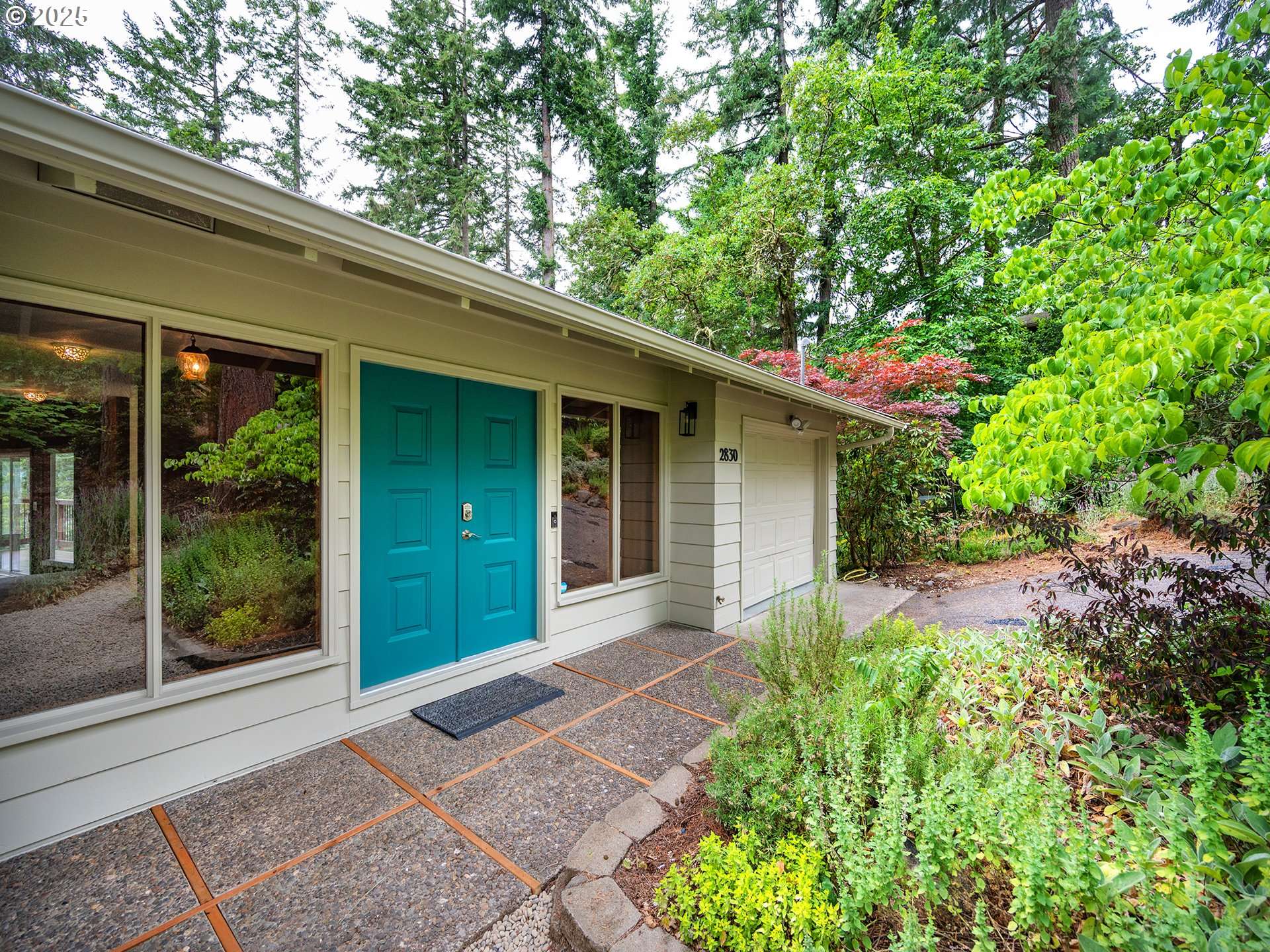 Eugene, OR 97403,2830 CAPITAL DR