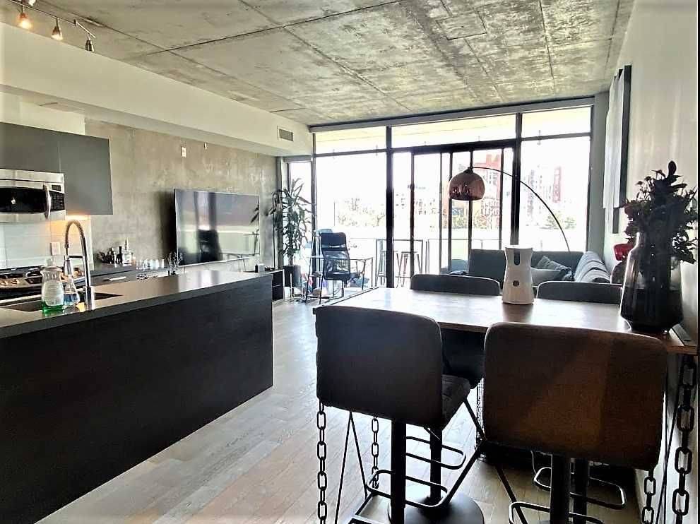25 Stafford ST #401, Toronto C01, ON M5V 0G3