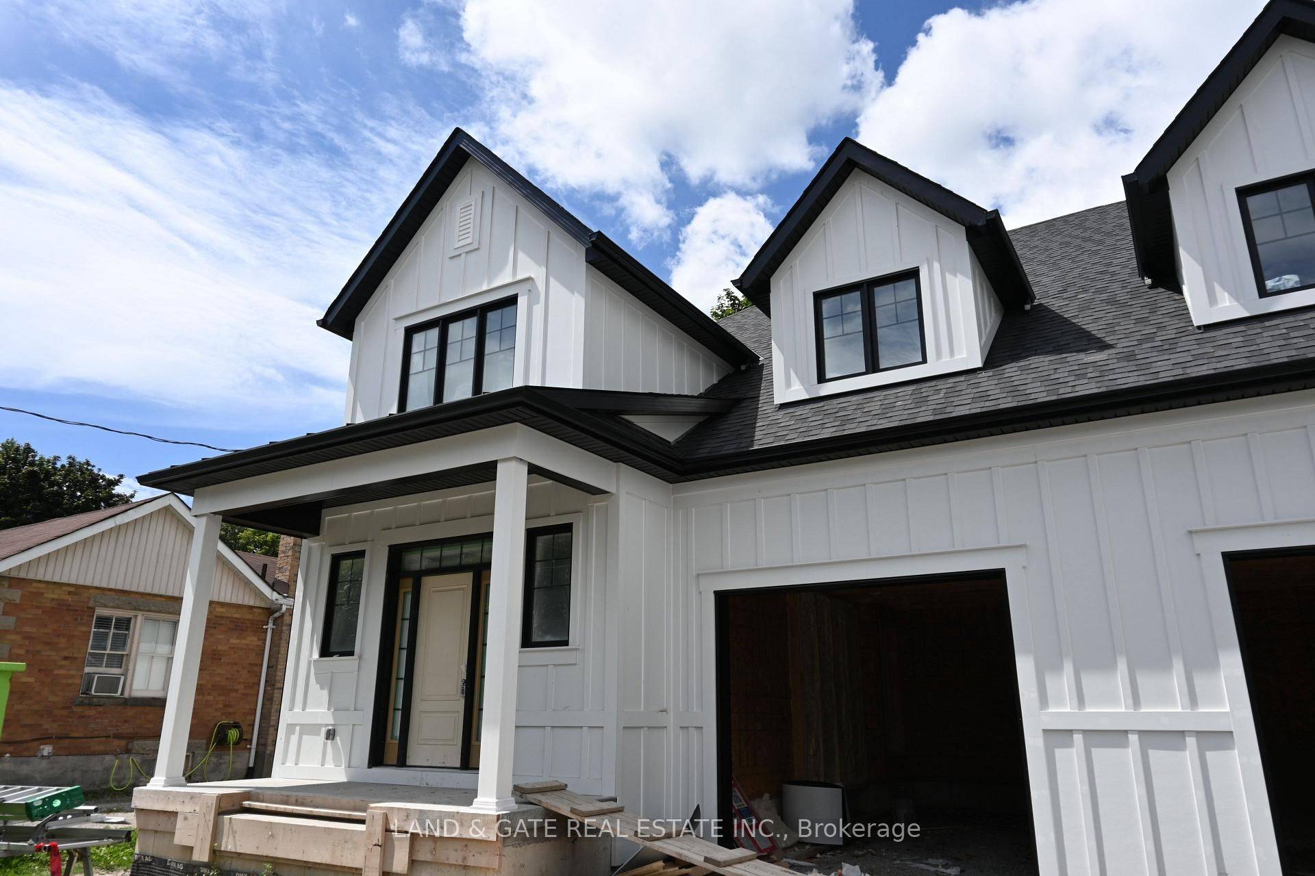 Clarington, ON L1C 3E7,132B Elgin ST