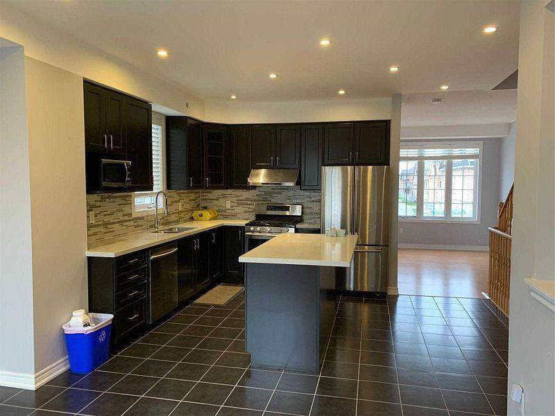 Markham, ON L6B 0X8,5 Toulouse CT