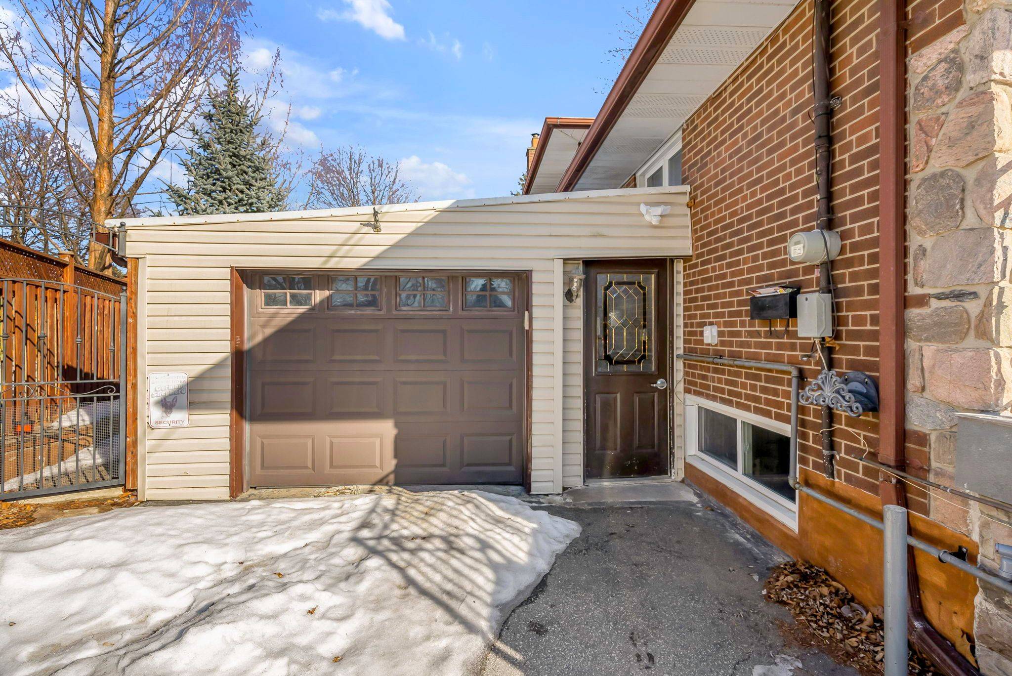 Mississauga, ON L5C 2H7,3465 Orion CRES