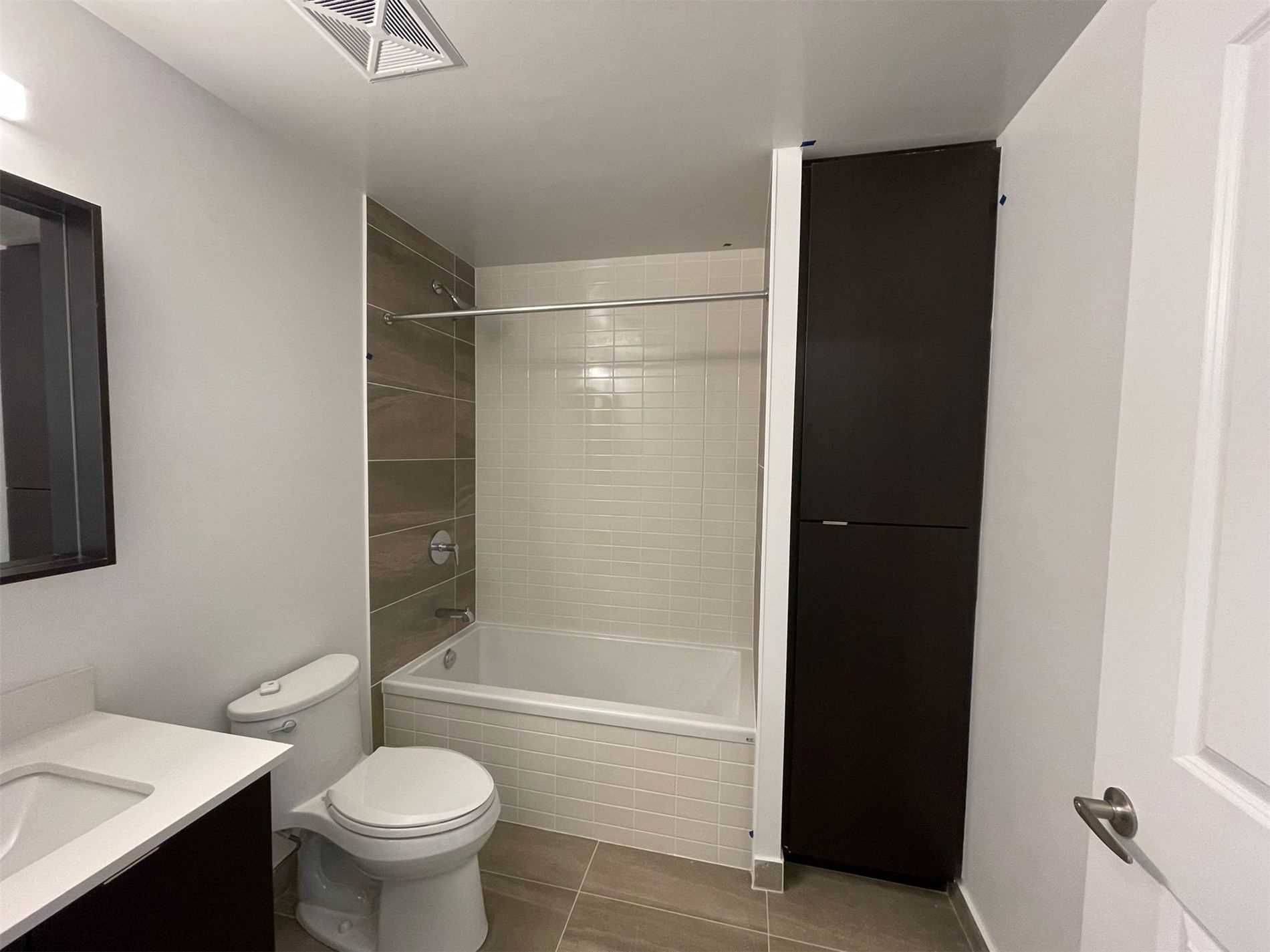 Mississauga, ON L5M 0Z8,4675 Metcalfe AVE #2005