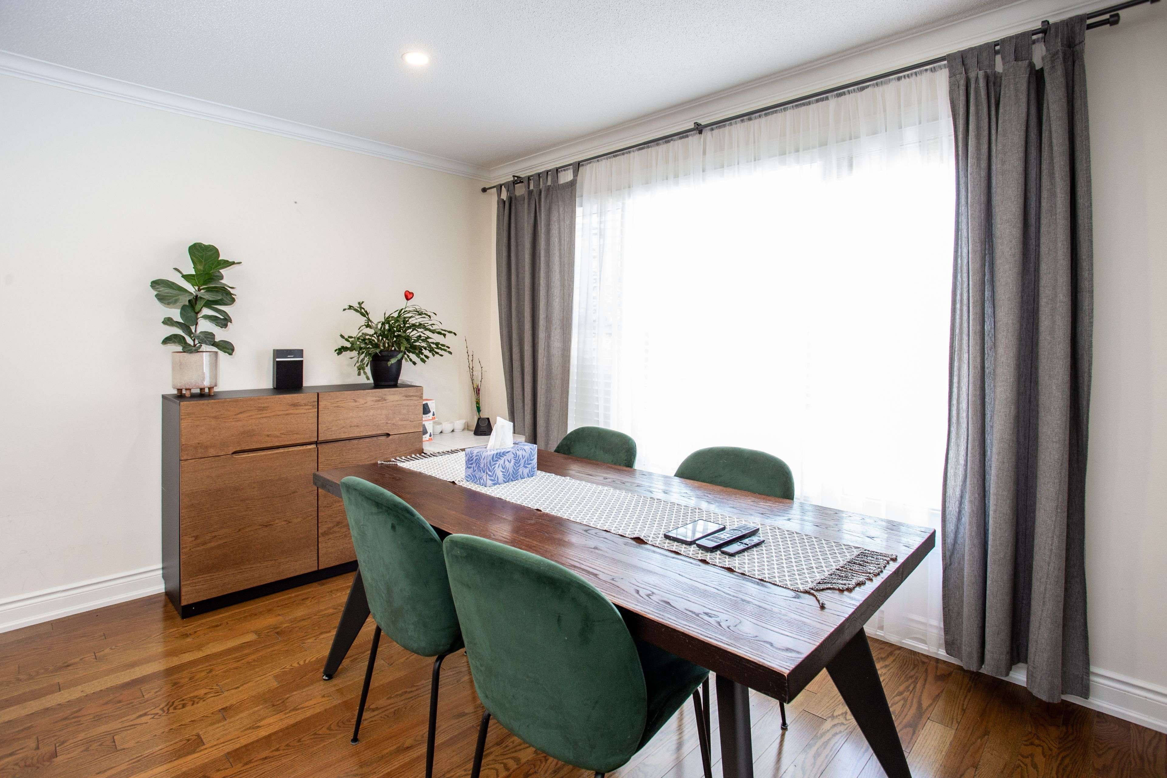 Mississauga, ON L4Z 2X3,4386 Curia CRES