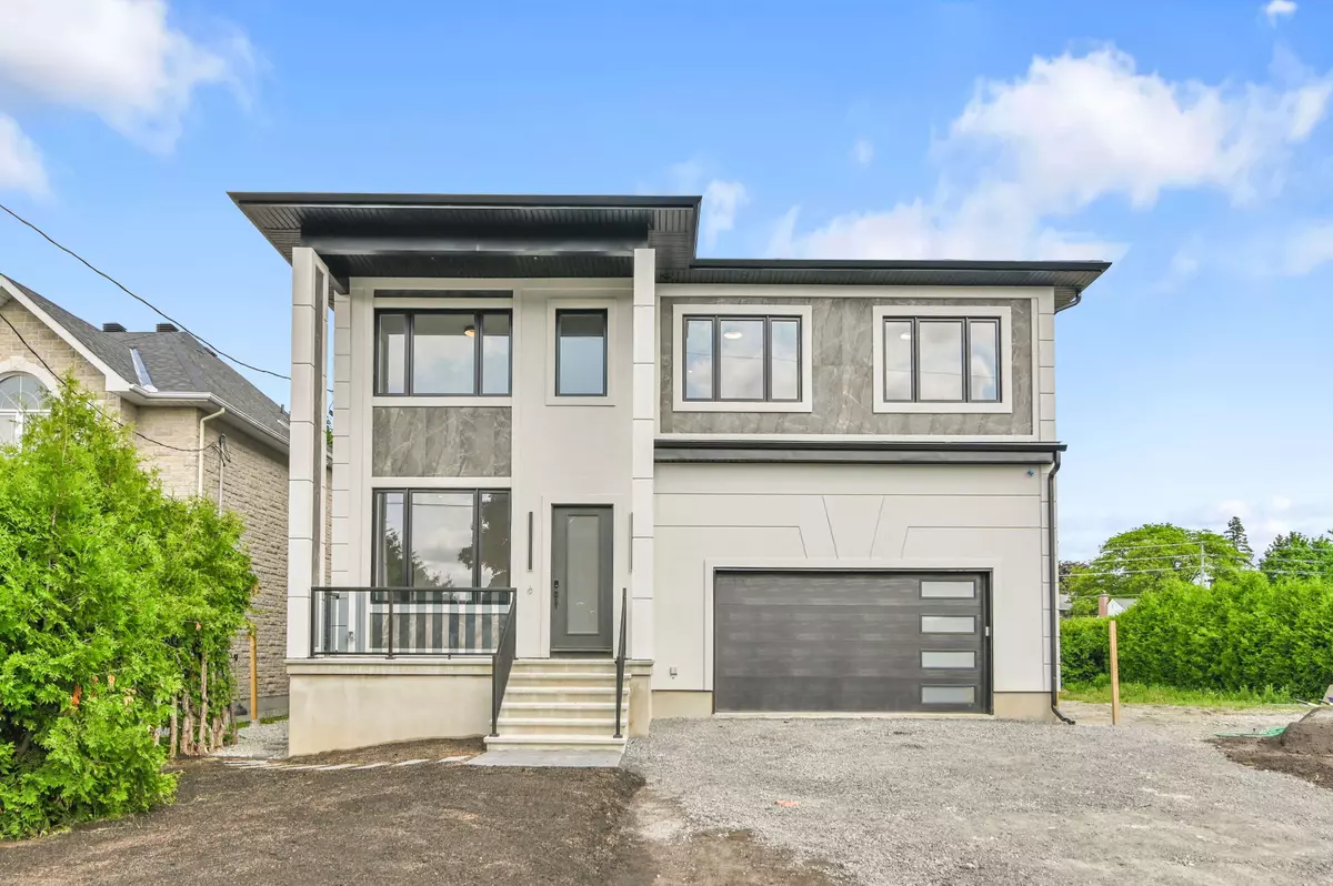 Meadowlands - Crestview And Area, ON K2G 2Y8,103 Fieldrow ST E