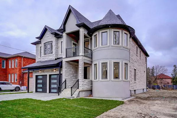 12 Euclid AVE N, Toronto E10, ON M6J 2J6