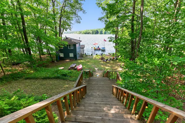Tiny, ON L9M 0B5,112 FARLAIN LAKE RD E