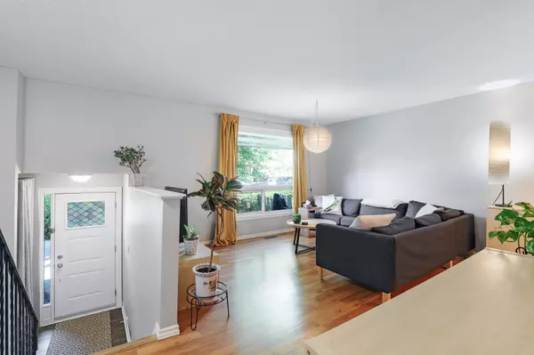 Vanier And Kingsview Park, ON K1L 8G8,405 Montfort ST #8