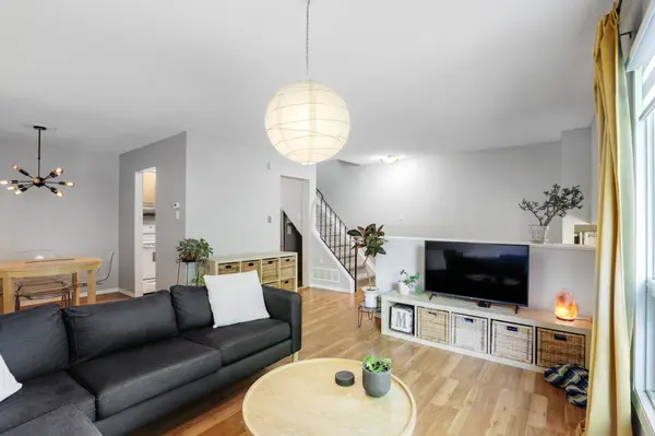 Vanier And Kingsview Park, ON K1L 8G8,405 Montfort ST #8