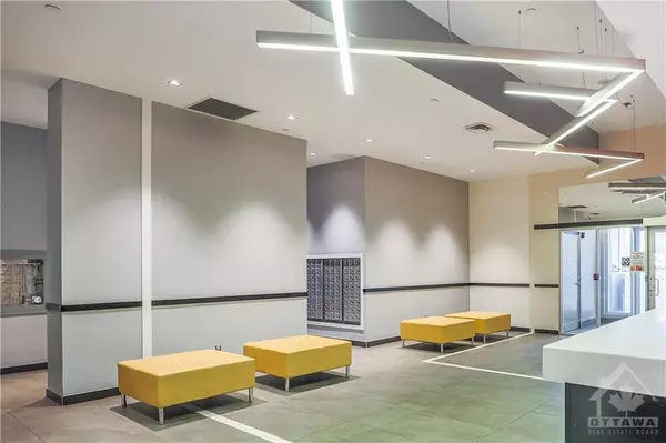 Ottawa Centre, ON K1P 0A4,324 Laurier AVE #1604