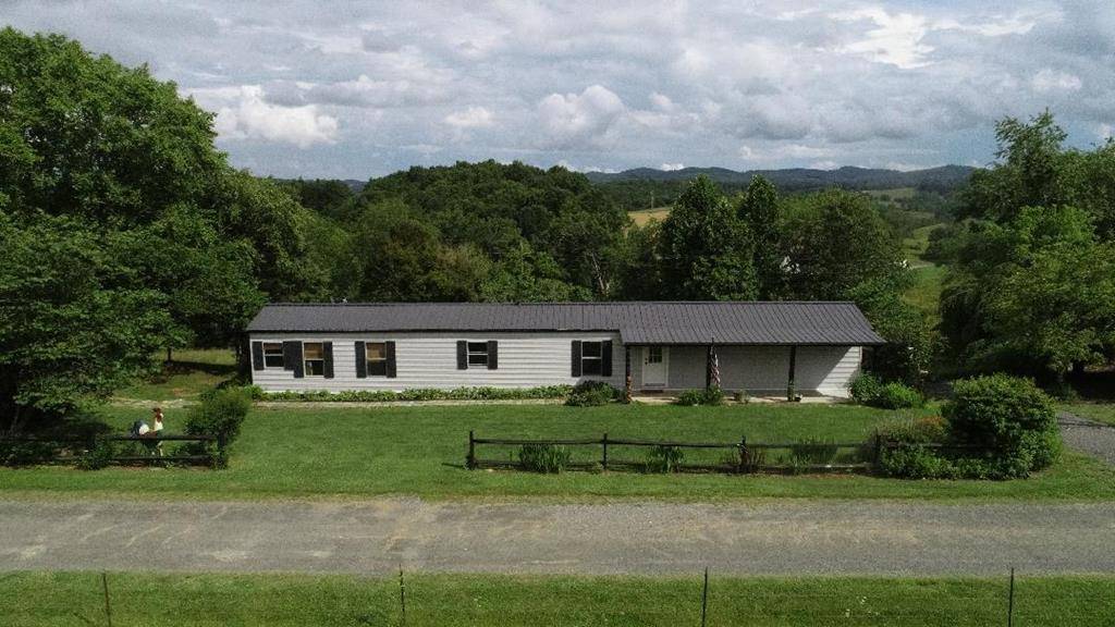 100 Lindale Lane, Woodlawn, VA 24381