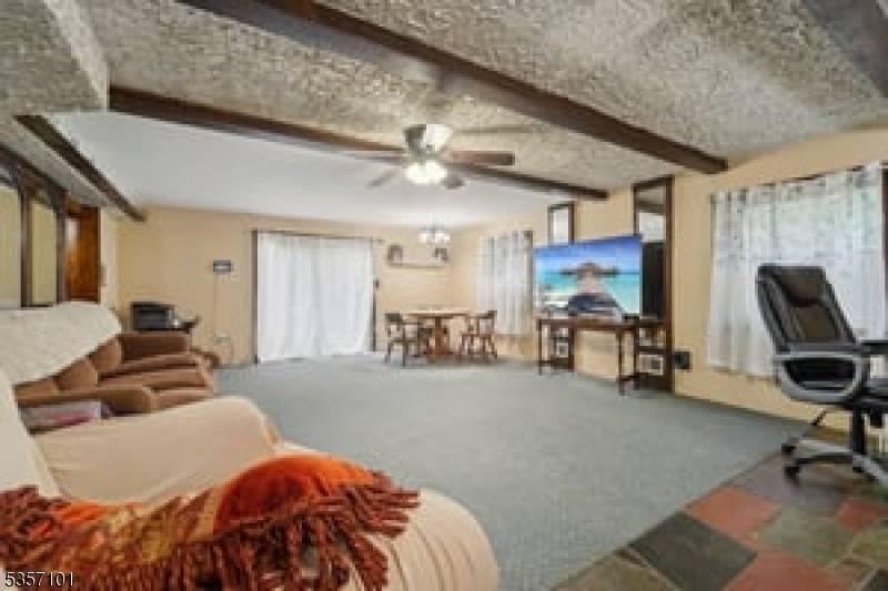 Denville Twp., NJ 07834,8 Oak Ave