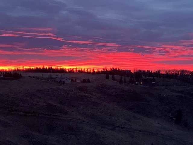 Cochrane, AB T4C 2K1,45 Glensummit Close