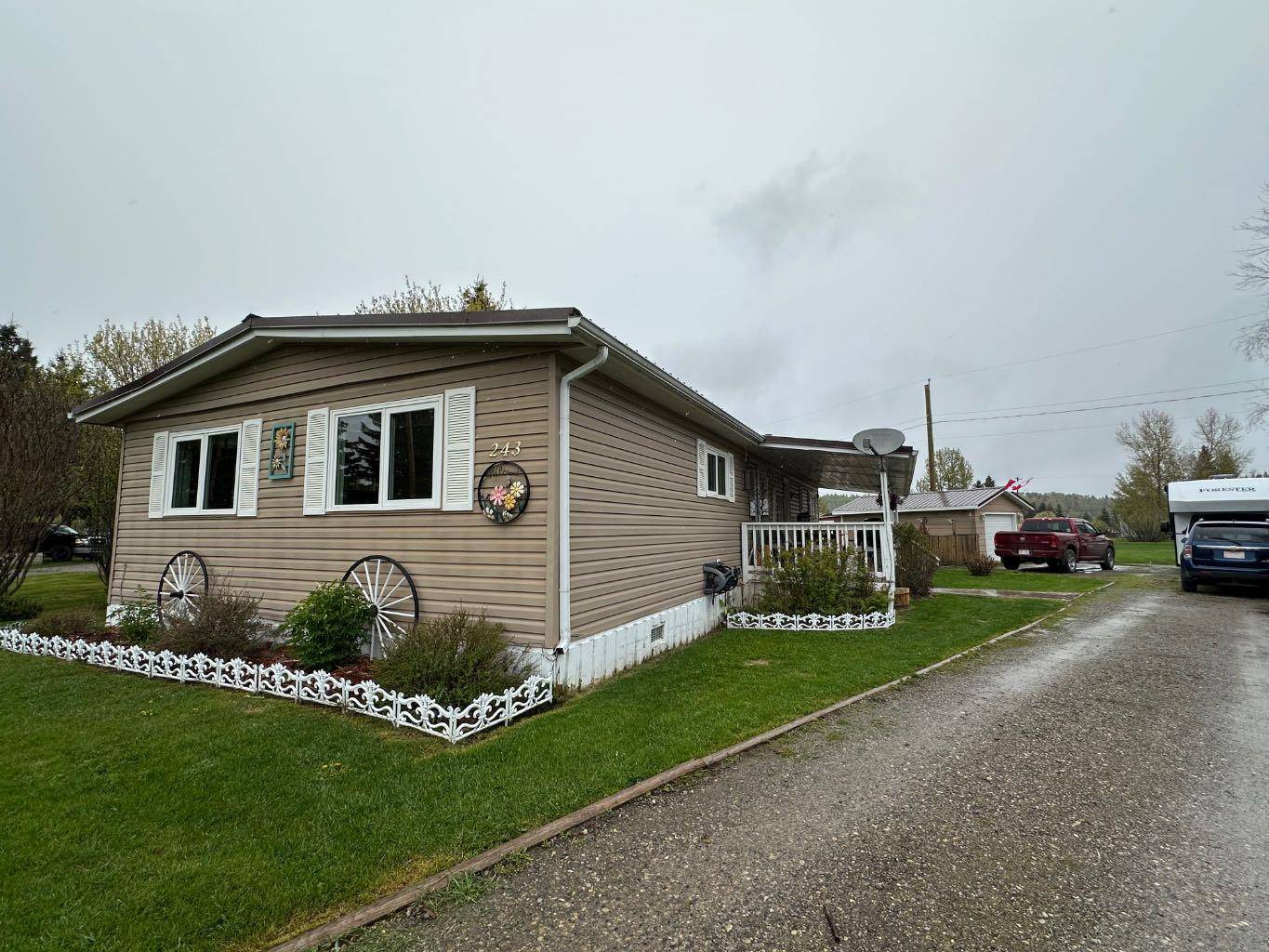 Sundre, AB T0M 1X0,243 4 ST NW