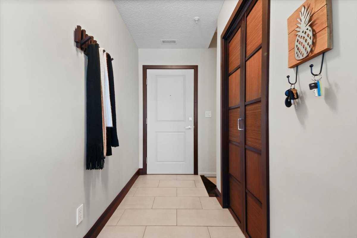 Calgary, AB T2N 2X5,118 34 ST Northwest #203
