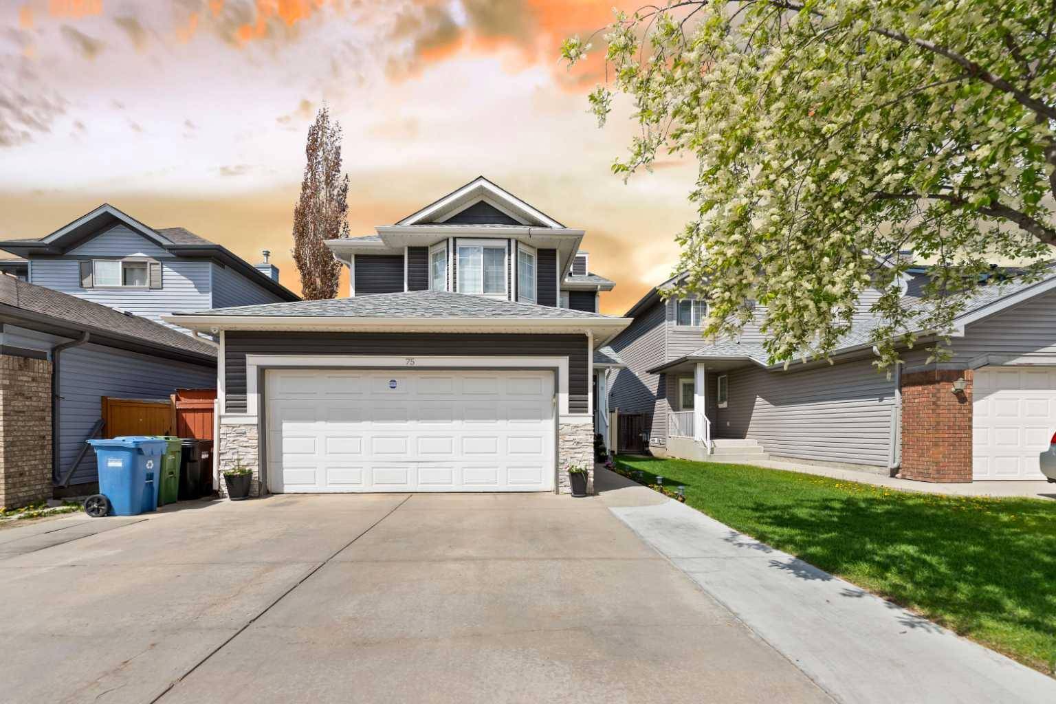 75 Tarington Close, Calgary, AB T3J 3Z1