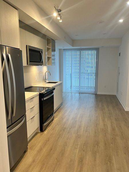 Toronto C10, ON M4S 0E3,25 Holly ST #1904