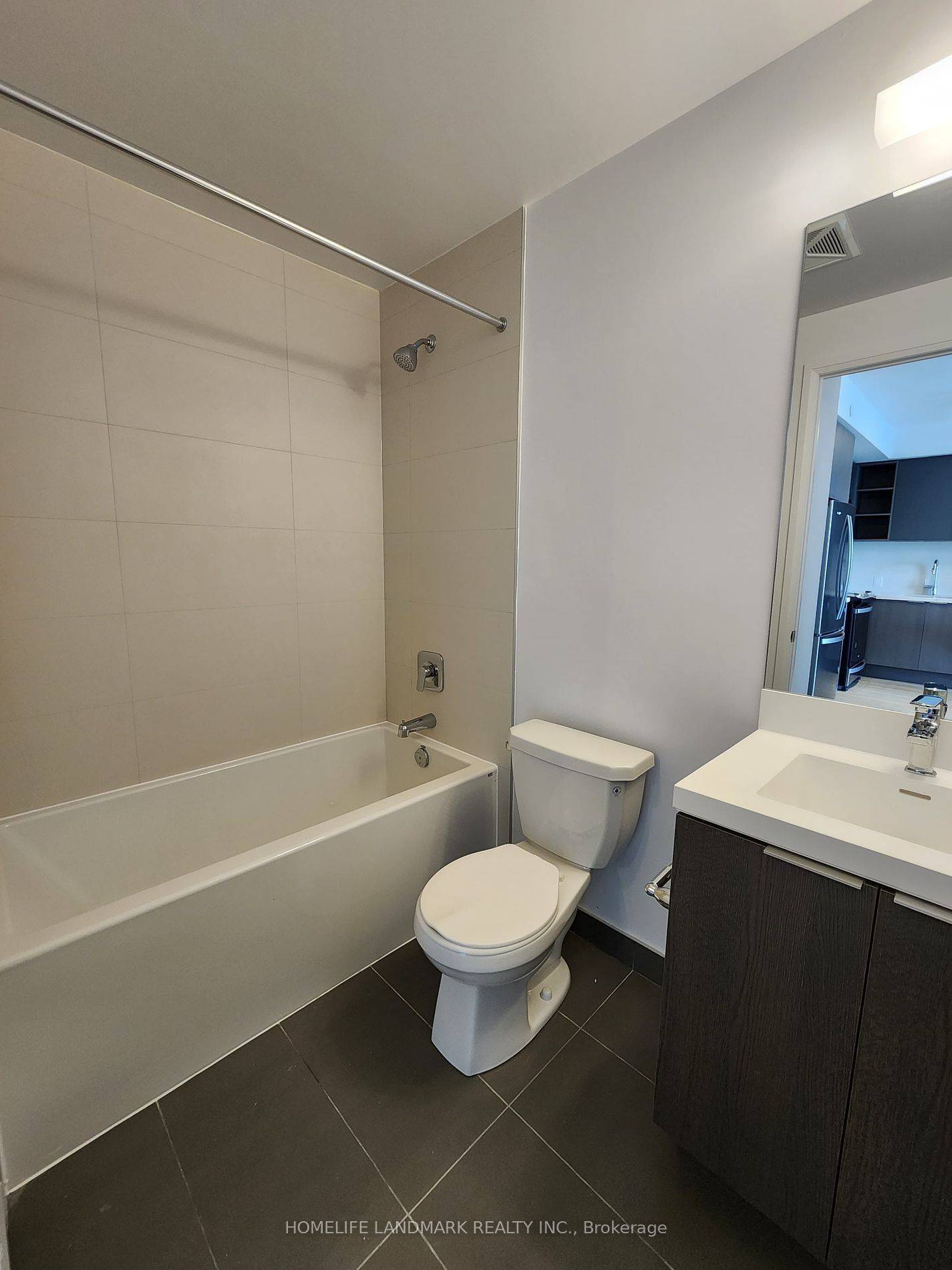 Toronto C10, ON M4S 0E3,25 Holly ST #1808
