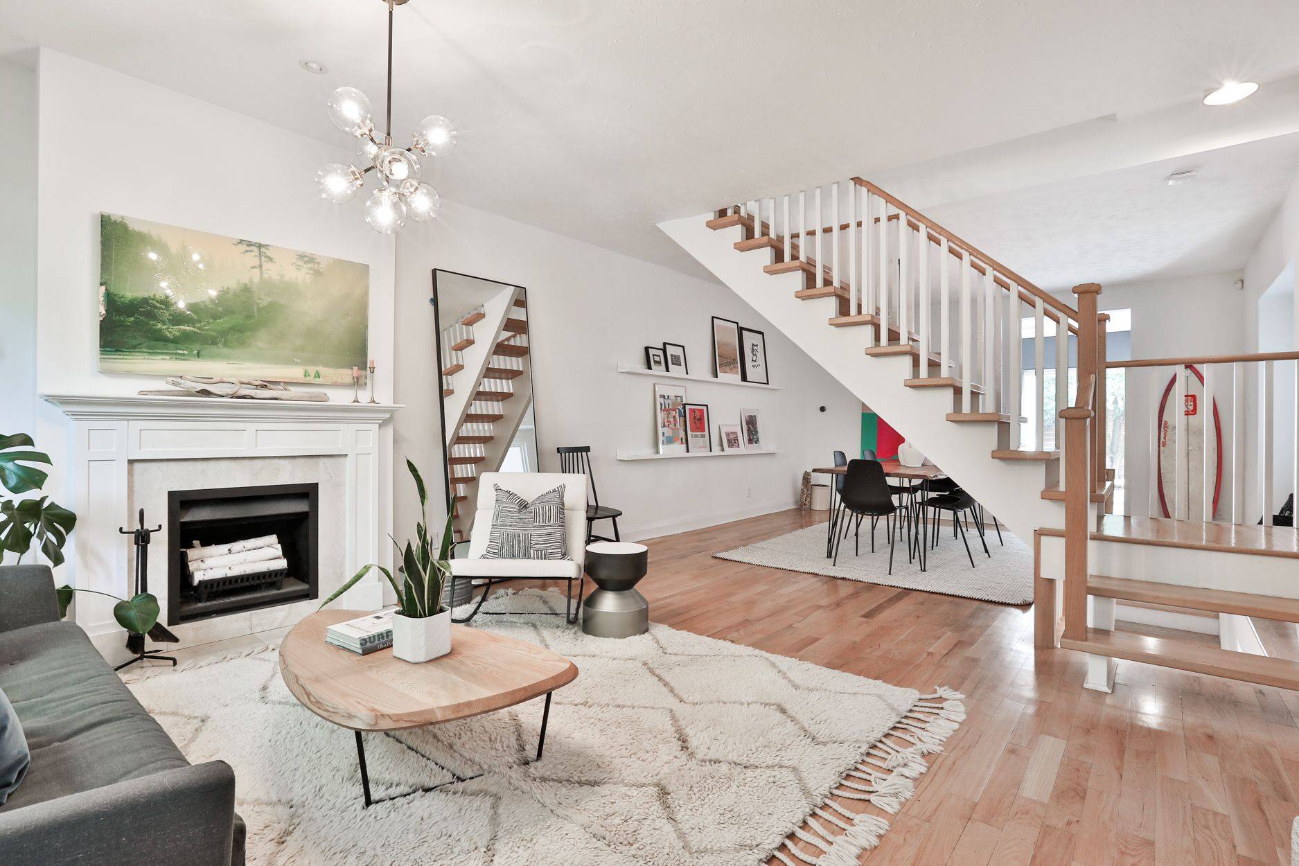 Toronto E01, ON M4L 2M7,9 Prust AVE