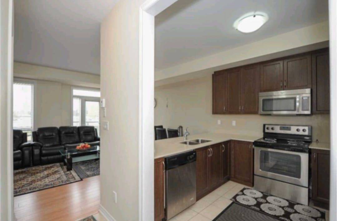 Vaughan, ON L6A 4G5,9601 Jane ST #8