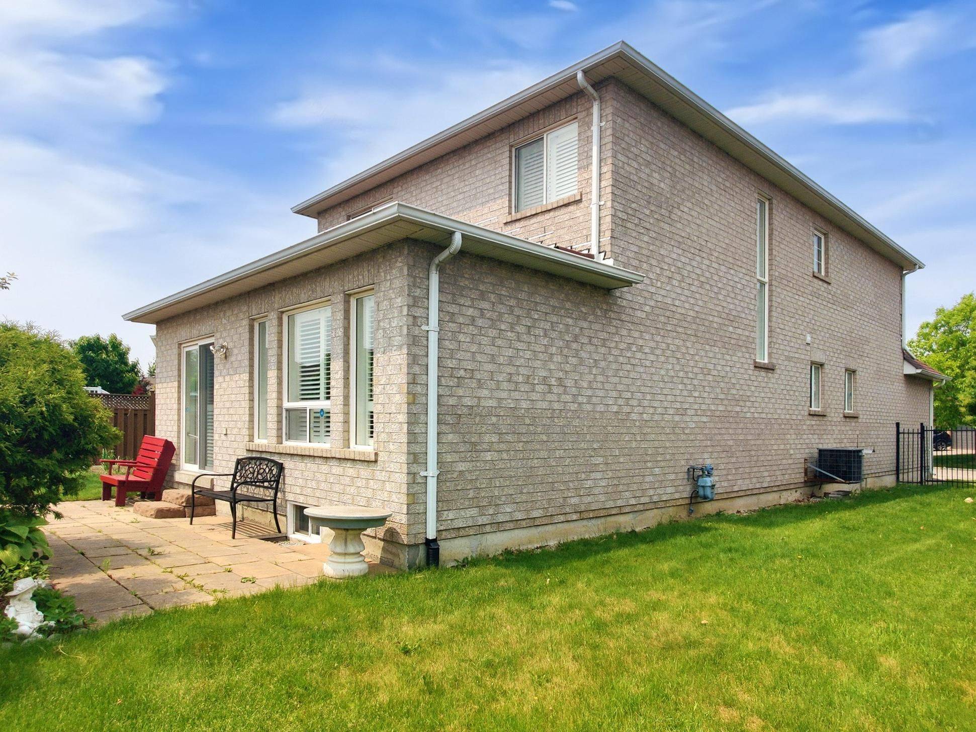 Caledon, ON L7E 2J4,16 Ernest Biason BLVD