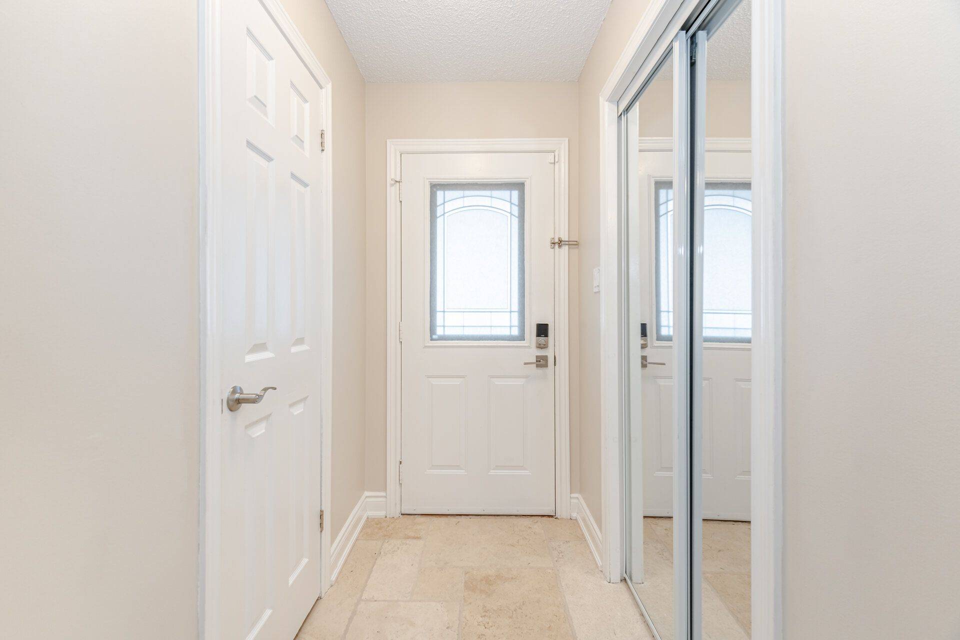 Mississauga, ON L4W 3Z9,1196 Bough Beeches BLVD