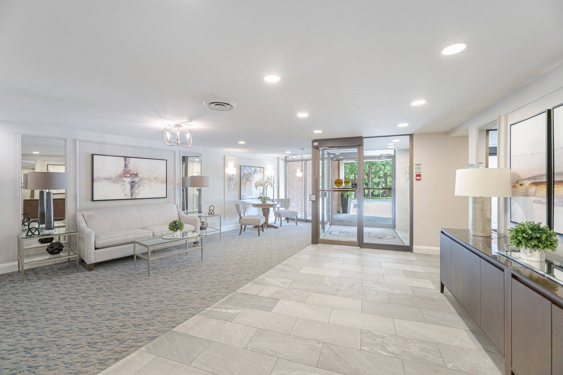 Oakville, ON L6H 3K6,1230 Marlborough CT #606