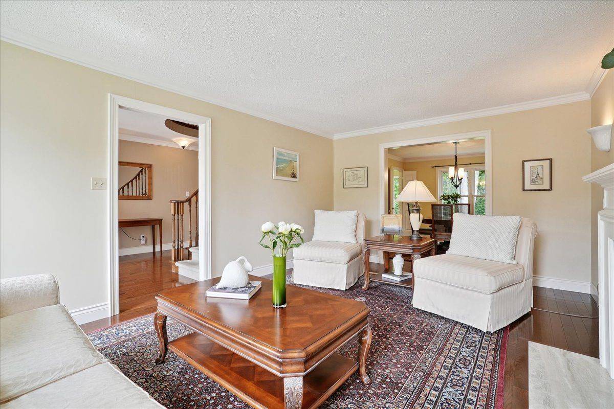 Oakville, ON L6M 1A3,1309 Old Bridle PATH