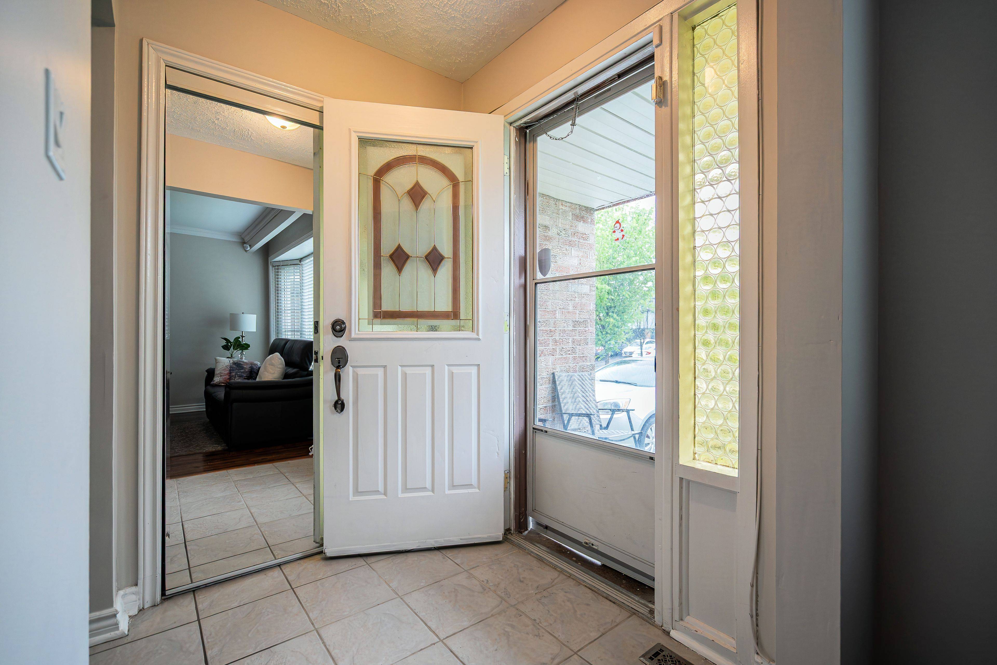 Brampton, ON L6S 2T7,41 Mallard CRES